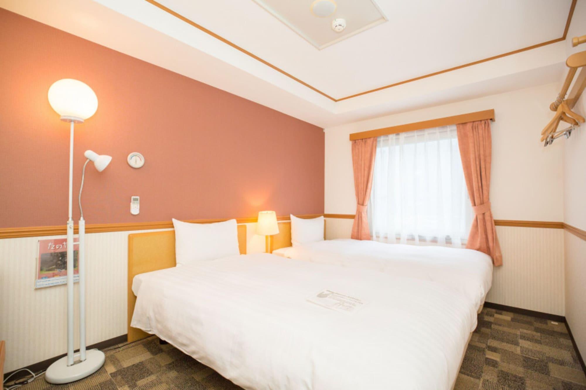 Toyoko Inn Miyazaki Ekimae Exterior foto